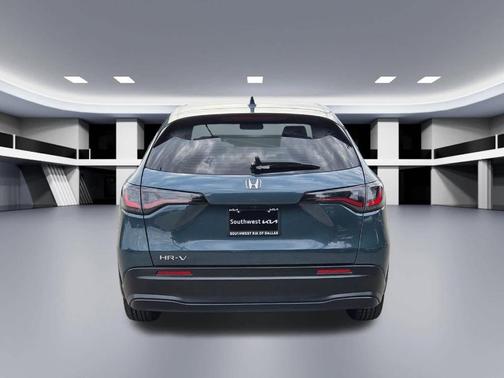 Pearl 2024 Honda HR-V LX