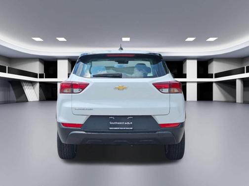 Summit White 2023 Chevrolet Trailblazer LS