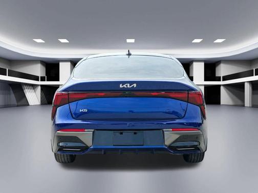 2025 Kia K5 EX