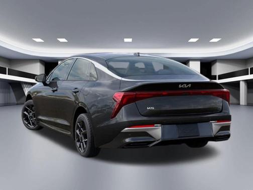 2026 Kia K5 LXS