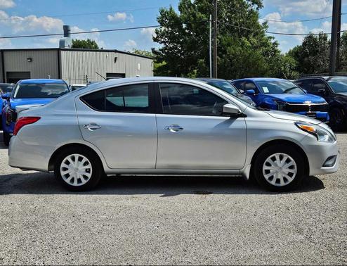 2019 Nissan Versa 1.6 SV