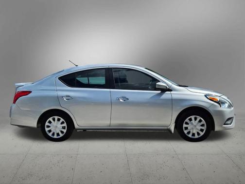 2019 Nissan Versa 1.6 SV