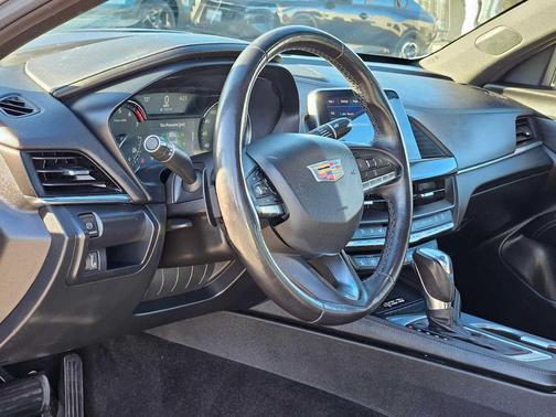 2023 Cadillac CT4 Premium Luxury