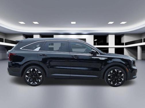 Ebony Black 2024 Kia Sorento EX