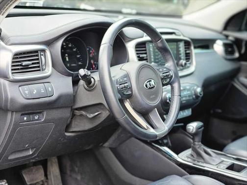 2017 Kia Sorento SX