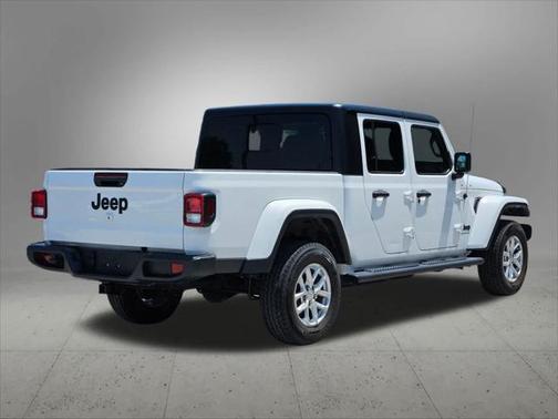2023 Jeep Gladiator Sport