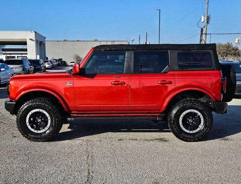 2022 Ford Bronco Outer Banks