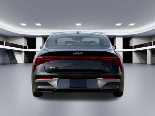 2026 Kia K5 LXS