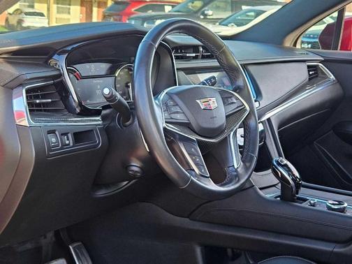 2020 Cadillac XT5 Sport