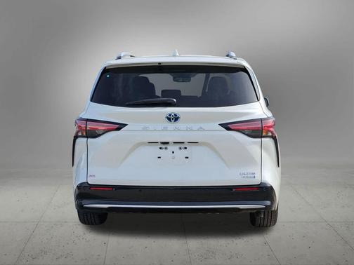 2021 Toyota Sienna Limited