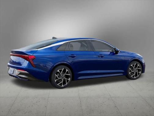 2025 Kia K5 EX