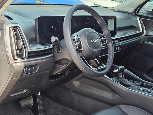 Glacial White Pearl 2025 Kia Sorento EX