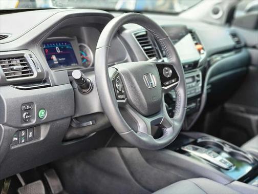 2022 Honda Pilot Touring 7-Passenger
