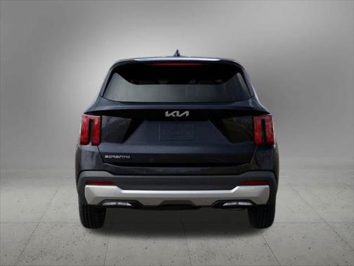 2025 Kia Sorento LX