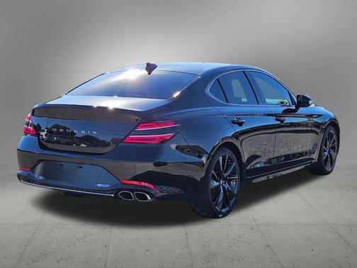 2023 Genesis G70 2.0T