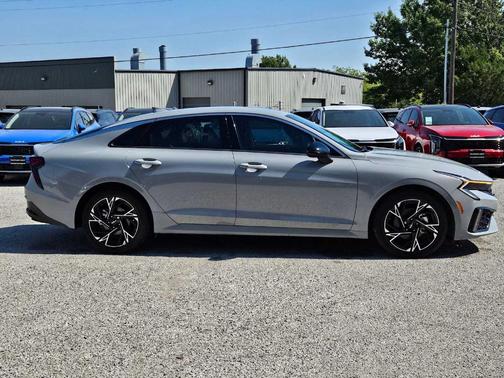 2025 Kia K5 GT-Line