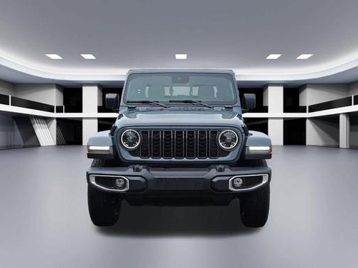 Anvil Clearcoat 2024 Jeep Gladiator Sport