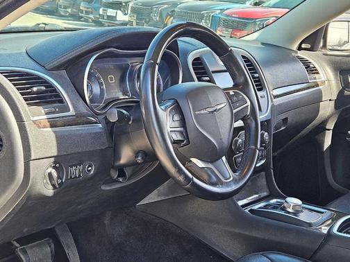 2016 Chrysler 300C Base