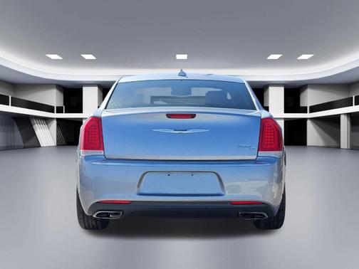 2016 Chrysler 300C Base