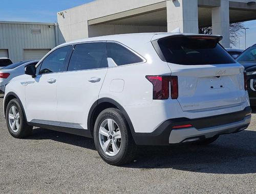 2025 Kia Sorento LX