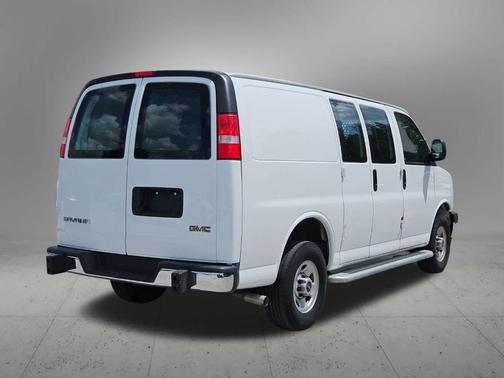2023 GMC Savana 2500 Work Van