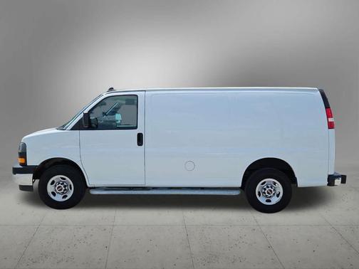 2023 GMC Savana 2500 Work Van