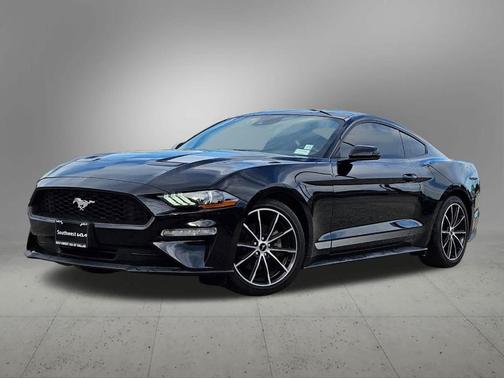 2021 Ford Mustang EcoBoost