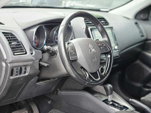2020 Mitsubishi Outlander Sport SE 2.0