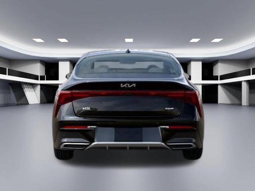 Aurora Black Pearl 2026 Kia K5 GT-Line