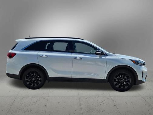 2020 Kia Sorento S V6