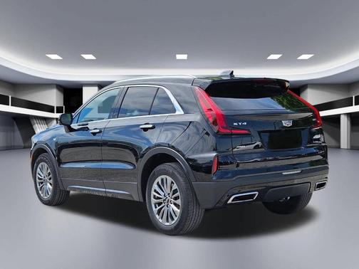 Stellar Black Metallic 2025 Cadillac XT4 Premium Luxury