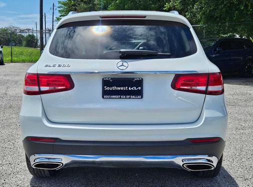 Polar White 2019 Mercedes-Benz GLC 300 Base