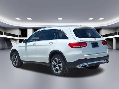 Polar White 2019 Mercedes-Benz GLC 300 Base