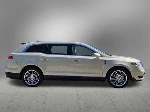 2016 Lincoln MKT EcoBoost