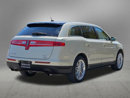 2016 Lincoln MKT EcoBoost