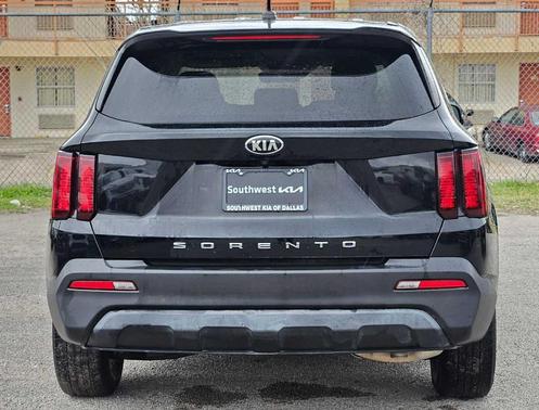 2021 Kia Sorento LX