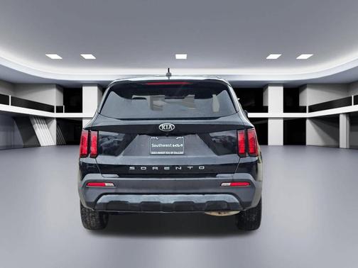 2021 Kia Sorento LX