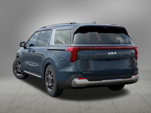 2025 Kia Carnival SX