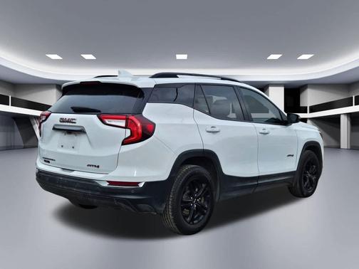2022 GMC Terrain AT4