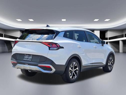 Glacial White Pearl 2023 Kia Sportage EX