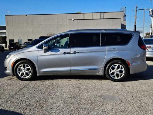2020 Chrysler Pacifica Limited