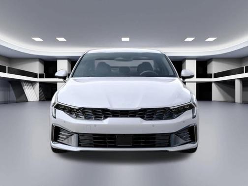 Snow White Pearl 2026 Kia K5 LXS