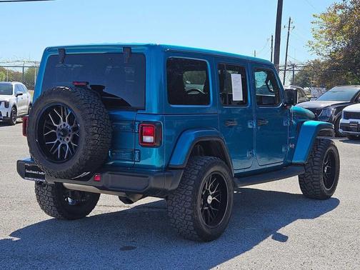 2020 Jeep Wrangler Unlimited Sahara