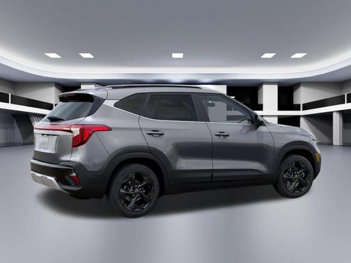 Gray 2026 Kia Seltos EX