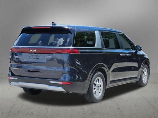 2023 Kia Carnival LX