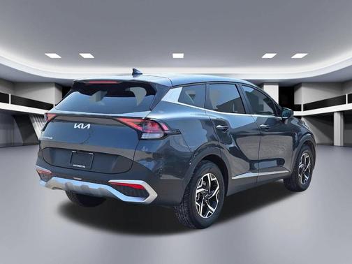 Gravity Gray 2024 Kia Sportage LX
