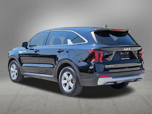2024 Kia Sorento LX