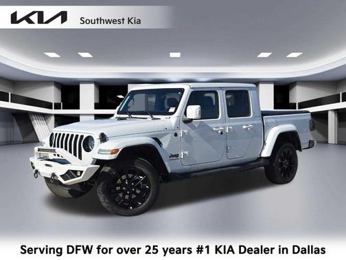 Bright White Clearcoat 2023 Jeep Gladiator Overland