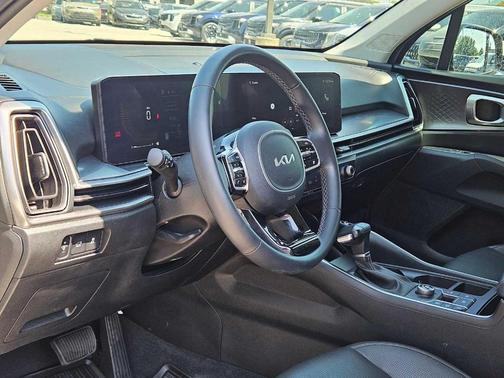 2024 Kia Sorento EX