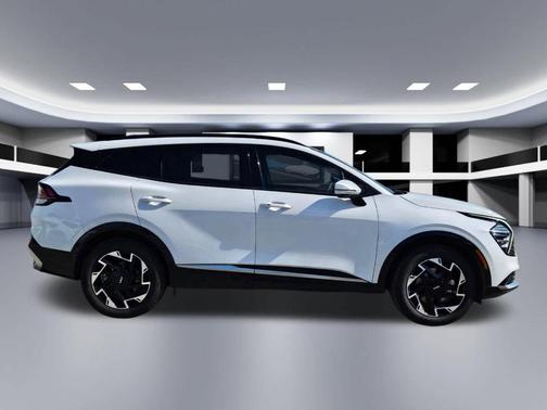 Glacial White Pearl 2023 Kia Sportage SX-Prestige